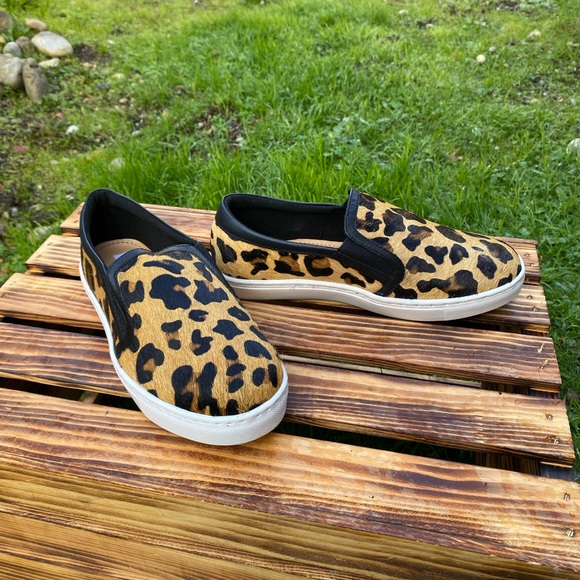 Size 7 Cowhide Cheetah Shoes - Picture 2 of 3